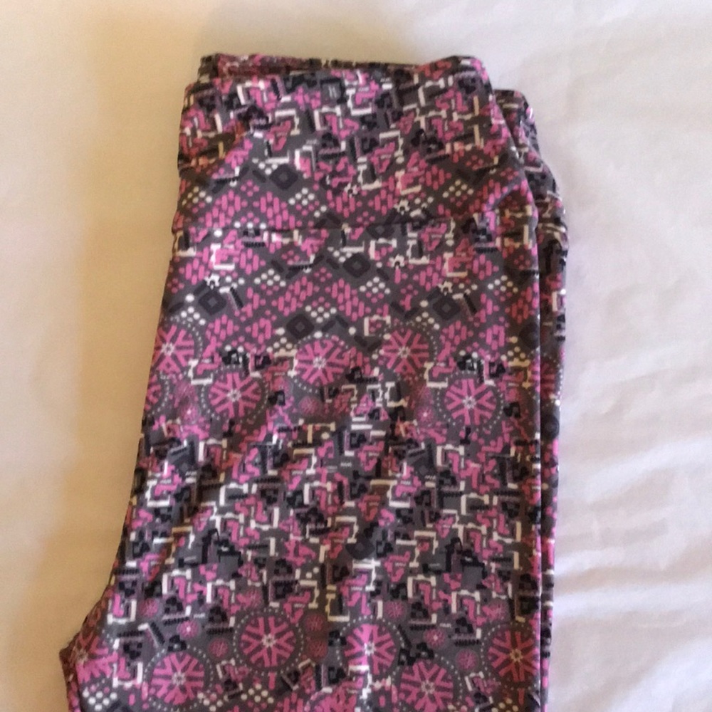 Lularoe OS Legging Pink Geometric